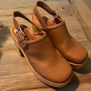 Charlotte Stone Bonnie Clogs Color Luggage 7